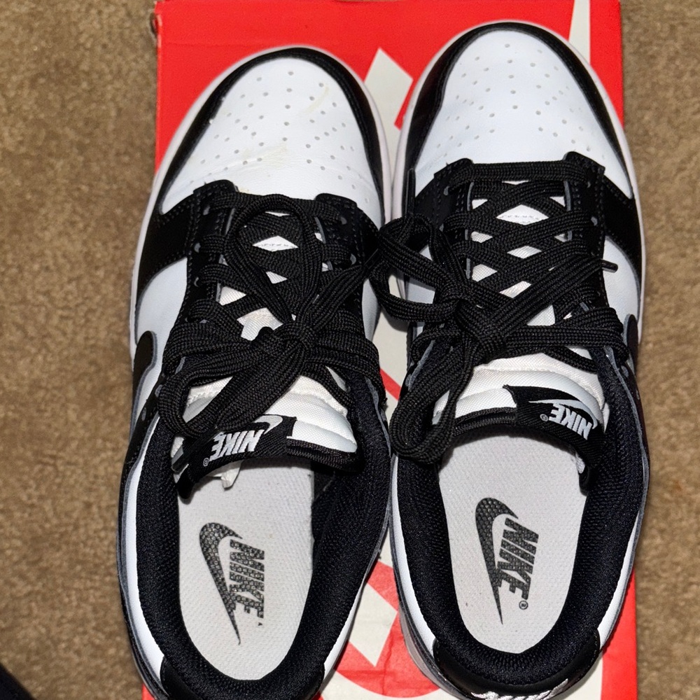 Nike Dunks (Pandas) - Picture 5 of 6